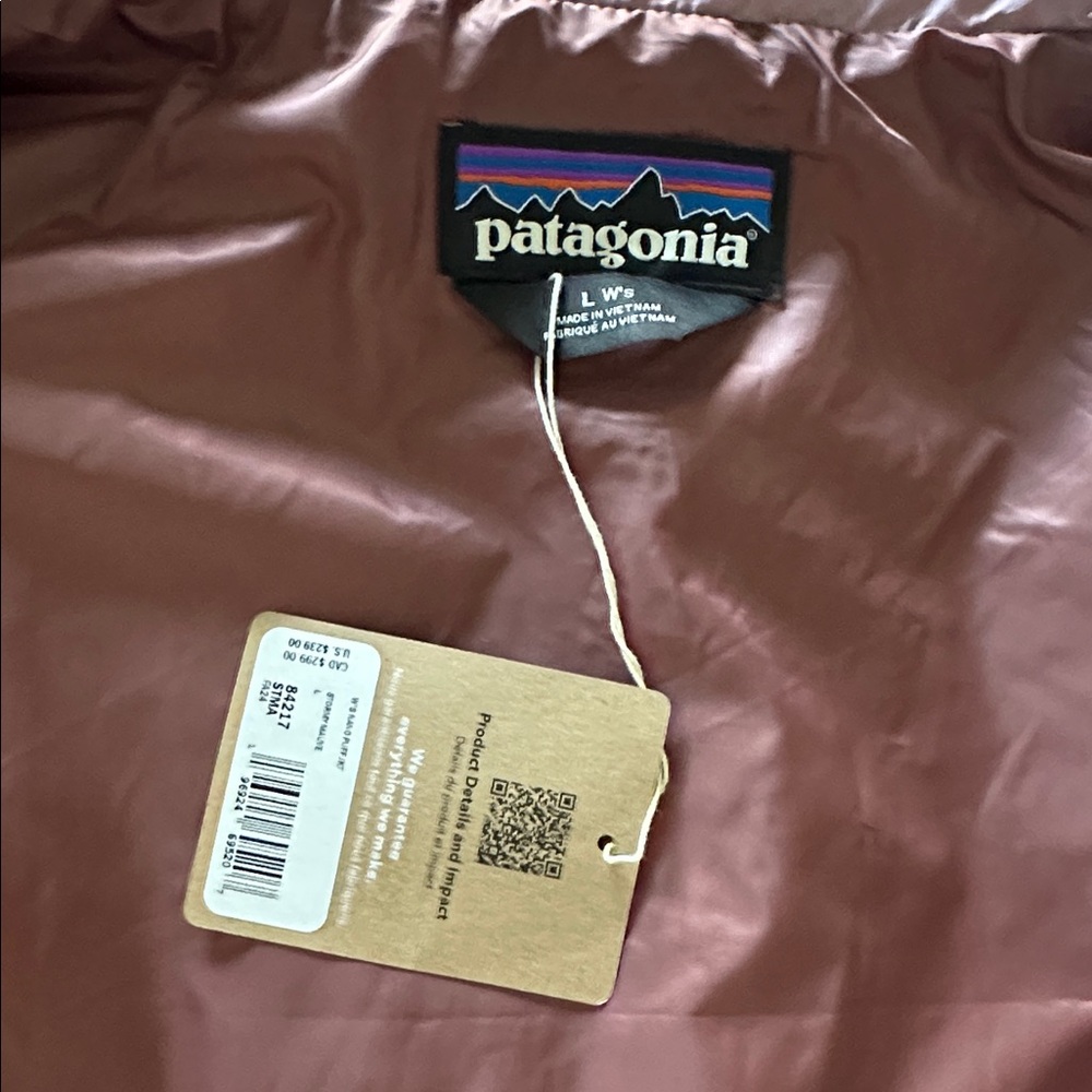 Patagonia Women's Puffer Jacket - Light Purple - Picture 7 of 11